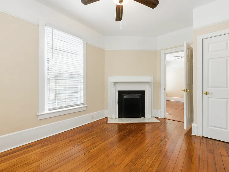 2303B N Abercorn St #B — Photo 16