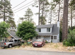 443 Forest Ln, Crestline, CA 92325