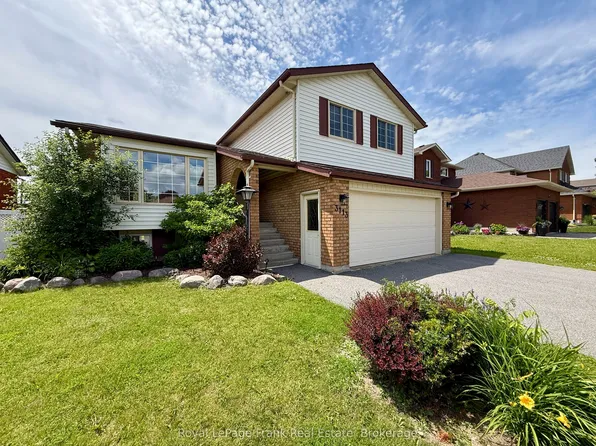 3113 Westridge Blvd, Peterborough, ON K9K 1Z6
