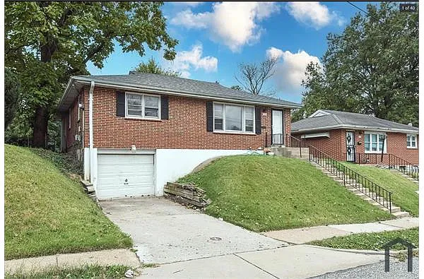 634 Chambers Rd photo 1