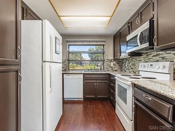 5th image of 914 Sendero Ave