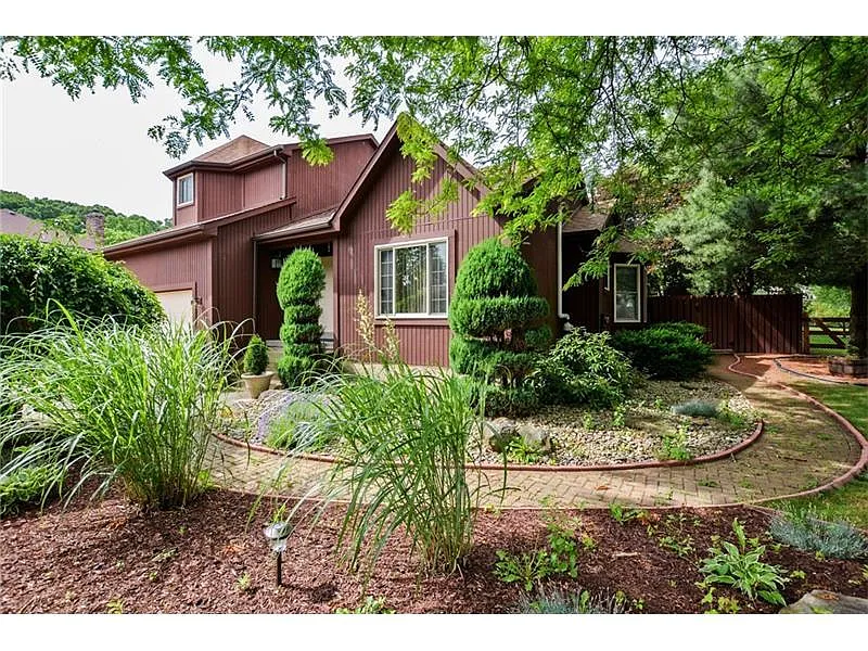 124 Oakdale Dr photo 1