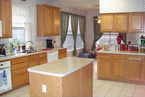 2nd image of 2701 Rocky Creek Dr