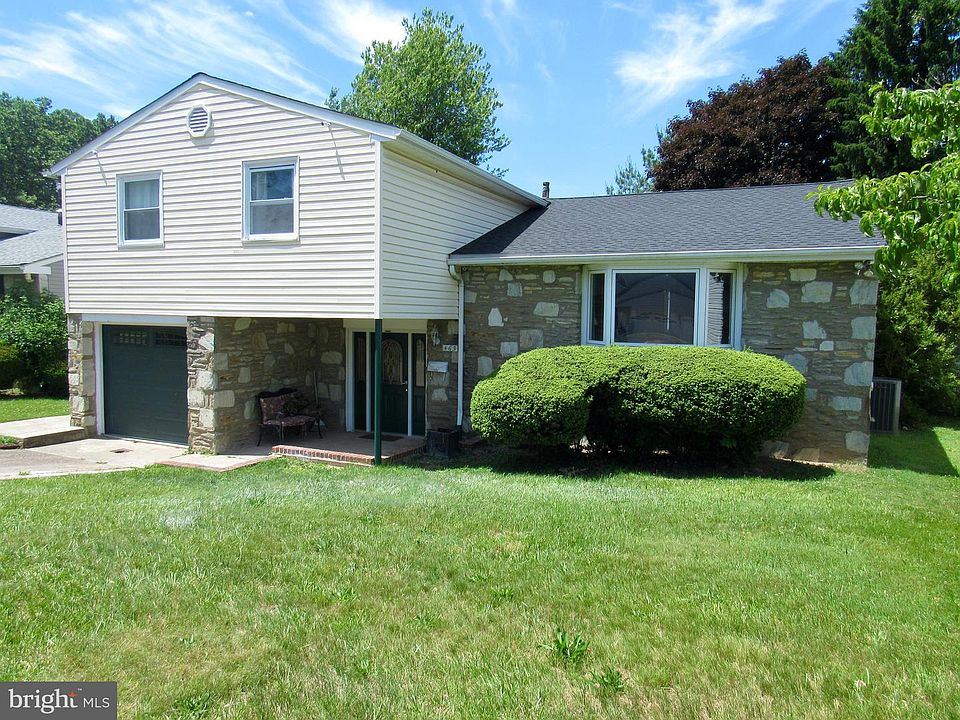 1st image of 463 Pinewood Rd