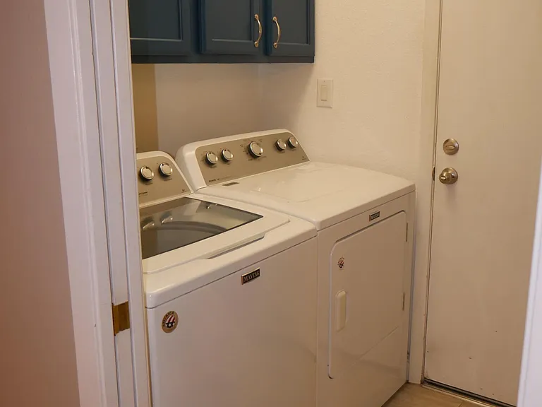 1201 W Loughlin Dr — Photo 7