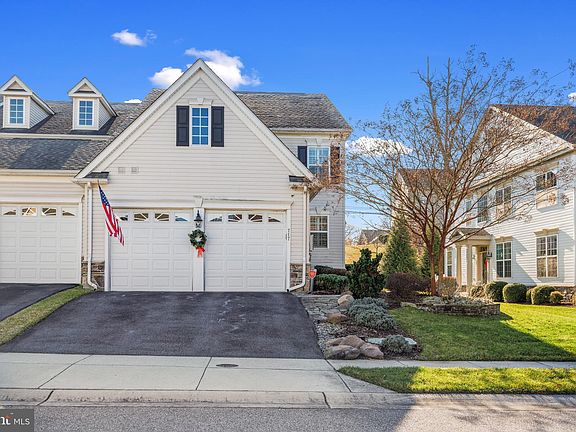 2nd image of 717 Shallop Ct