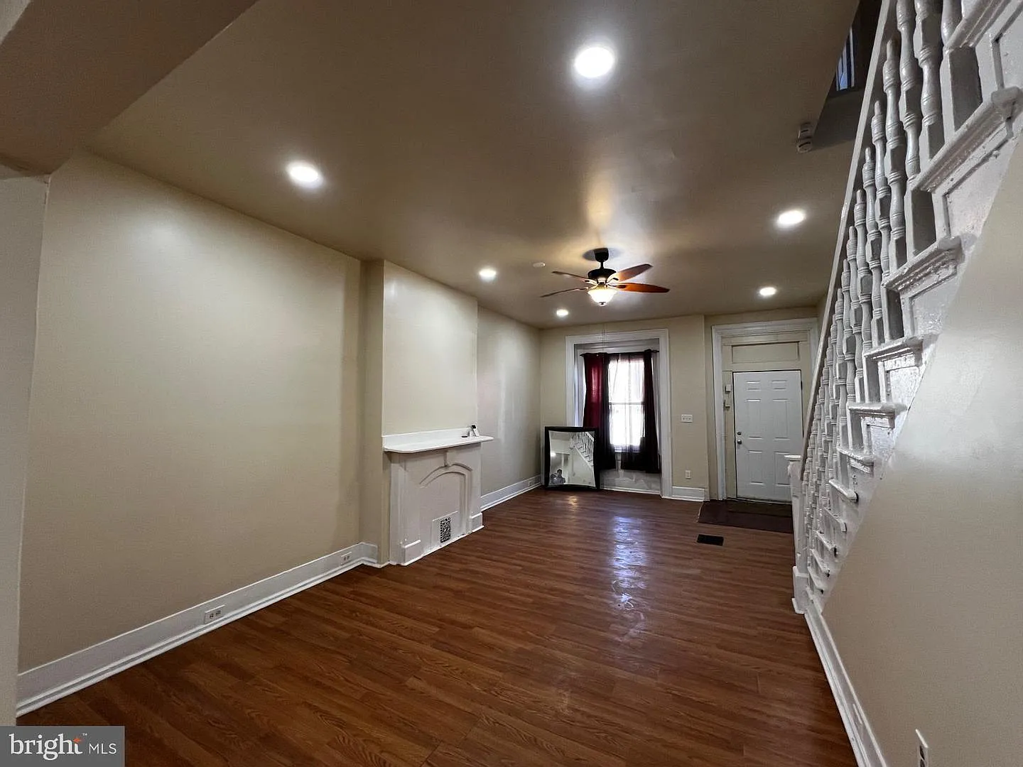 4 bed, 1434 sqft, $1,900 — Photo 4
