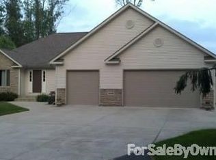449 W Pine River Rd, Midland, MI 48640