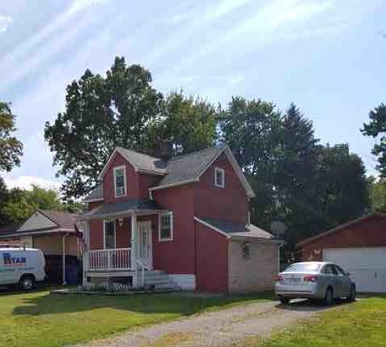 2nd image of 630 Hoyt St