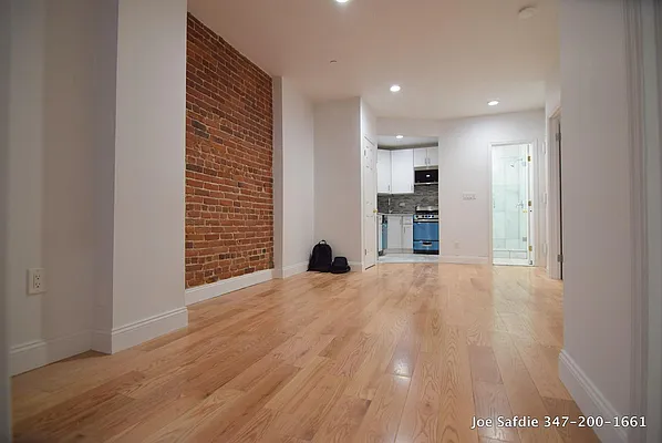 Rented by J Misrahi Realty Corp | media 29