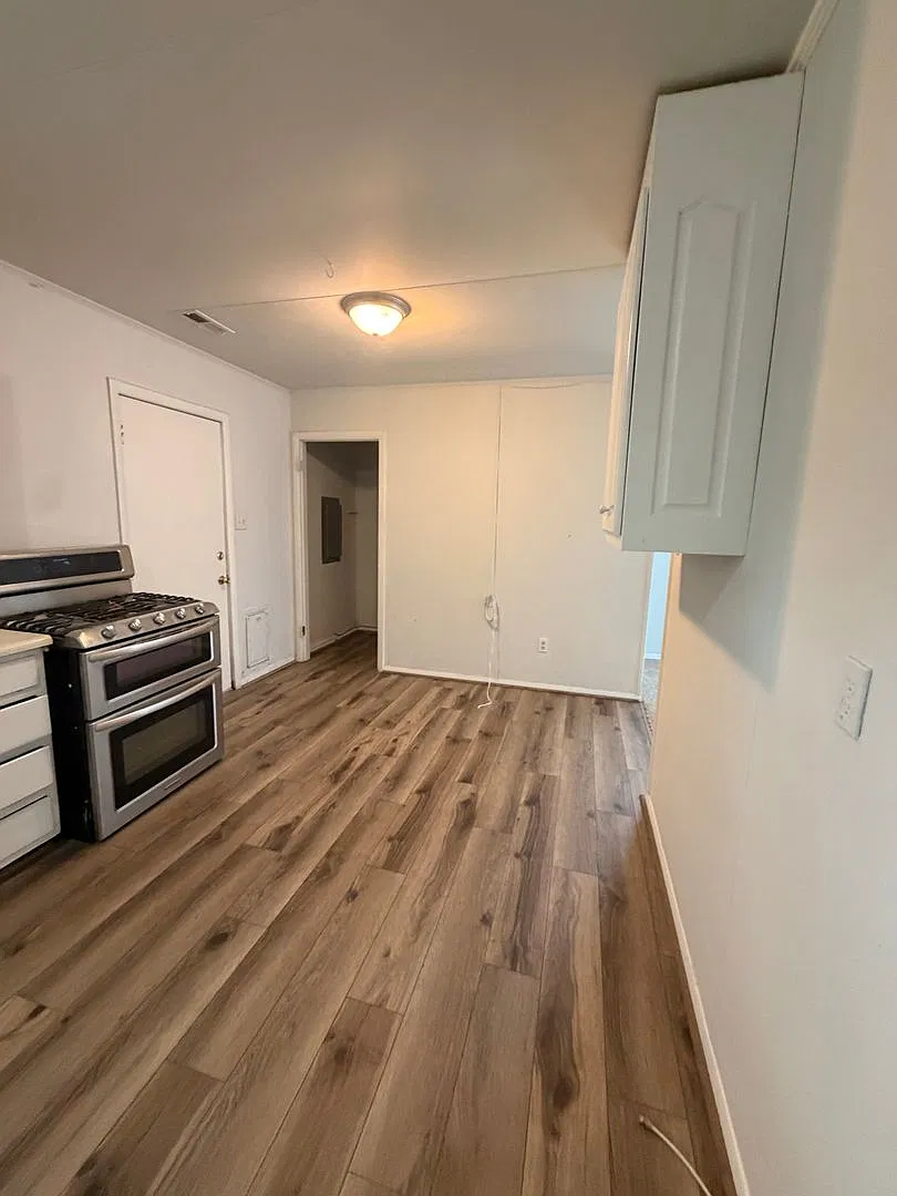 Move In Ready 3 Bedroom Ranch! — Photo 4