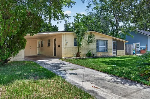 5527 Beney Rd Photo 1