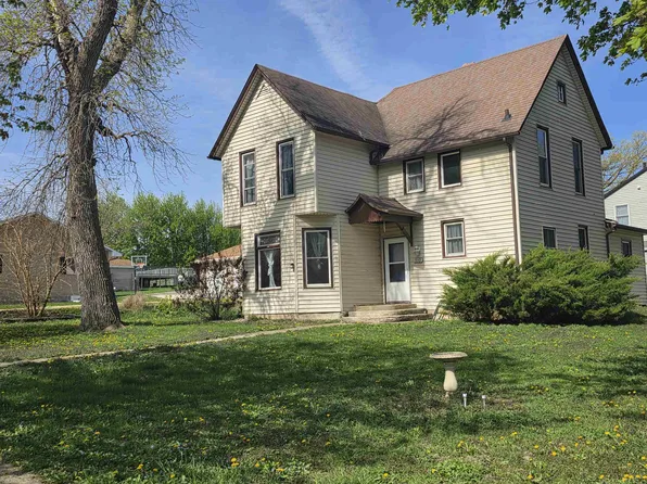 1110 4th Ave, Alton, IA 51003