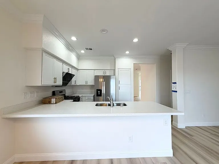 2316 Chapman Hill Dr — Photo 5