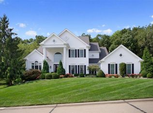 482 Pine Bend Dr, Chesterfield, MO