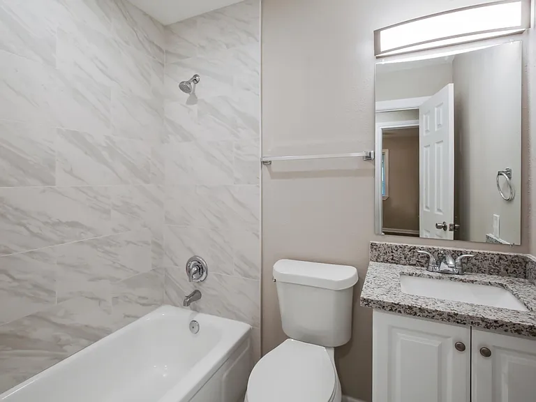 6 Green Field Pl — Photo 10