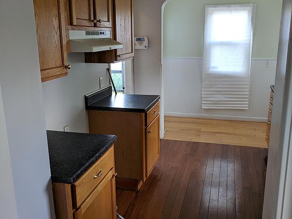 2nd image of 19705 Gardenview Dr