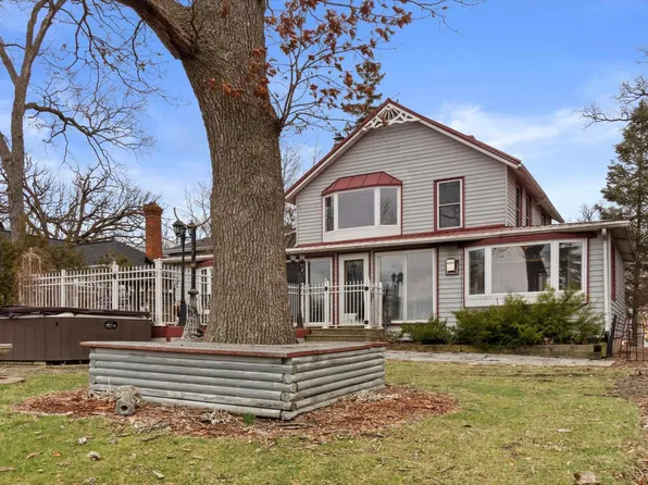 2220 Deerfield Park ROAD, Kansasville, WI 53139