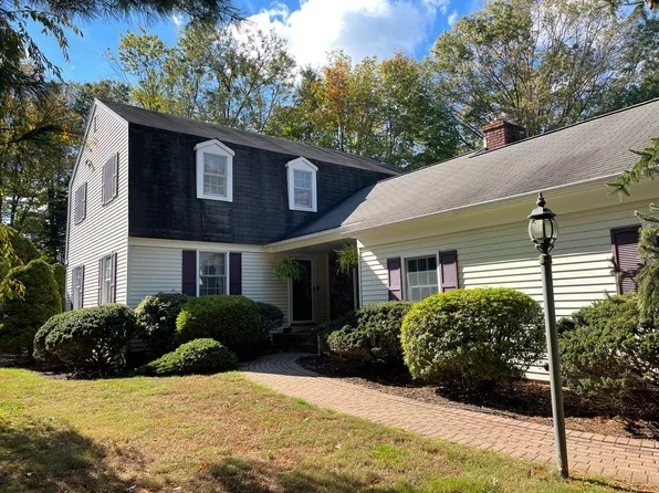 7 Dalley St, Whitehouse Station, NJ 08889