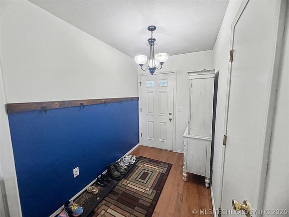 4th image of 117 Oakwood Dr