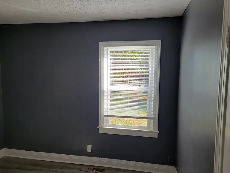 2105 McCloskey Ave — Photo 6