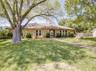 1007 Greenway Ct, Duncanville, TX 75137