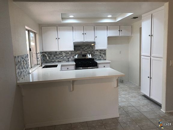 3rd image of 2402 Wensley Ave