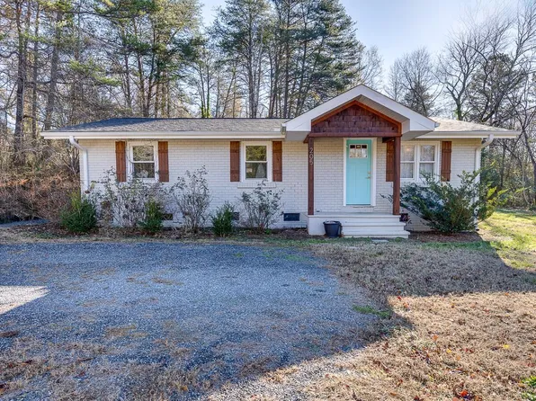 205 W Simmons St, Landrum, SC 29356