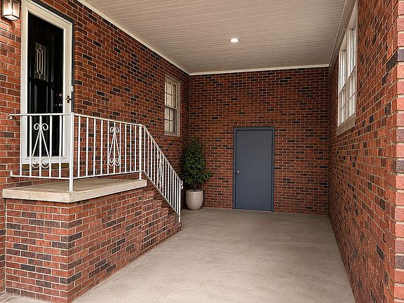 3rd image of 500 Marshall Ave