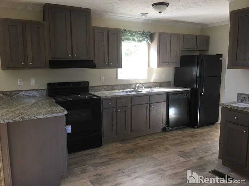 2nd image of 2822 Sue Ellen Dr