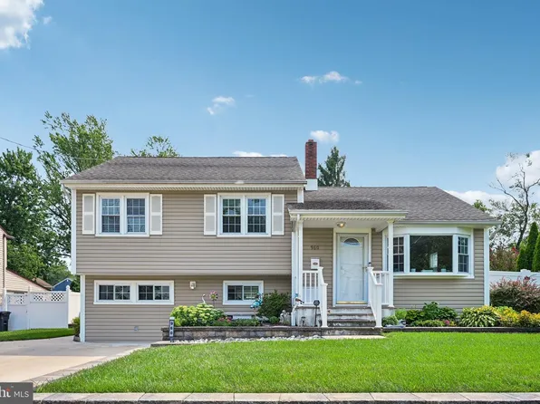 960 Woodlane Rd, Mount Holly, NJ 08060