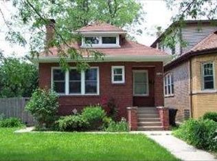 10810 S Hale Ave, Chicago, IL 60643