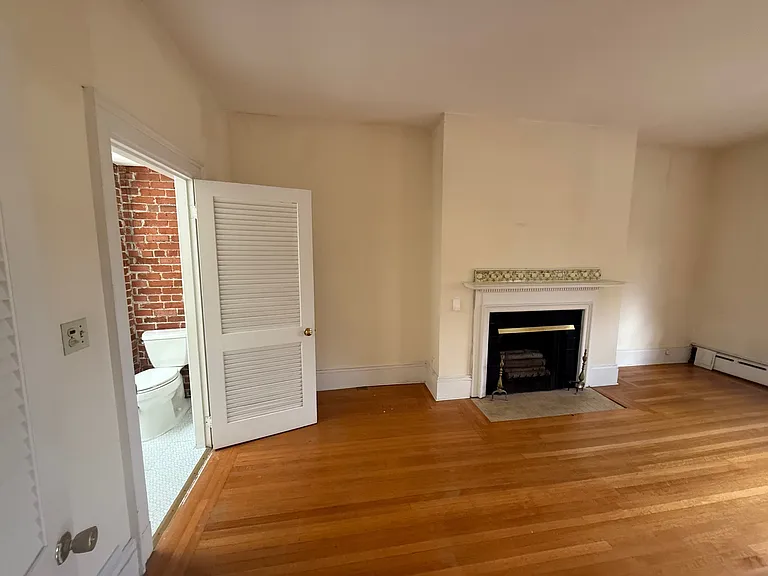 1716 Beacon St #2B — Photo 10