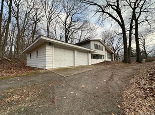 4870 Crestview Dr, Clarkston, MI