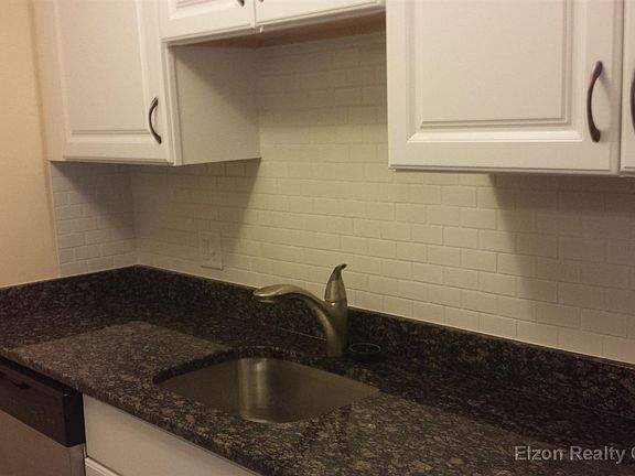 landlord_unit_photo_0.75