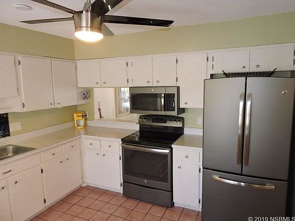 4th image of 110 Golf Club Dr
