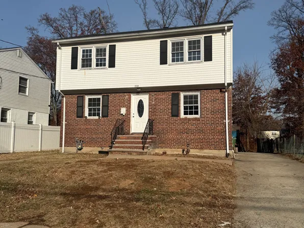 229 E 8th Ave, Roselle, NJ 07203