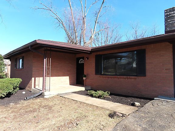 2nd image of 363 Urban St