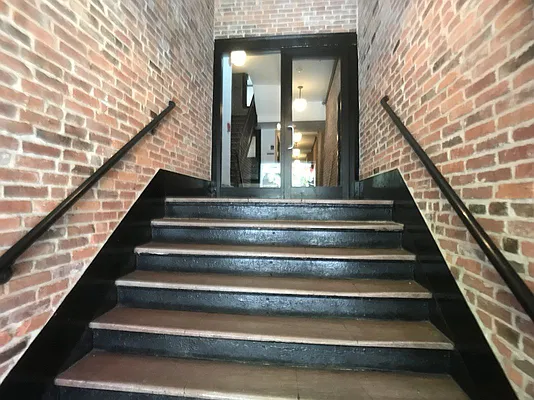 Rented by Bohemia Realty Group | media 37