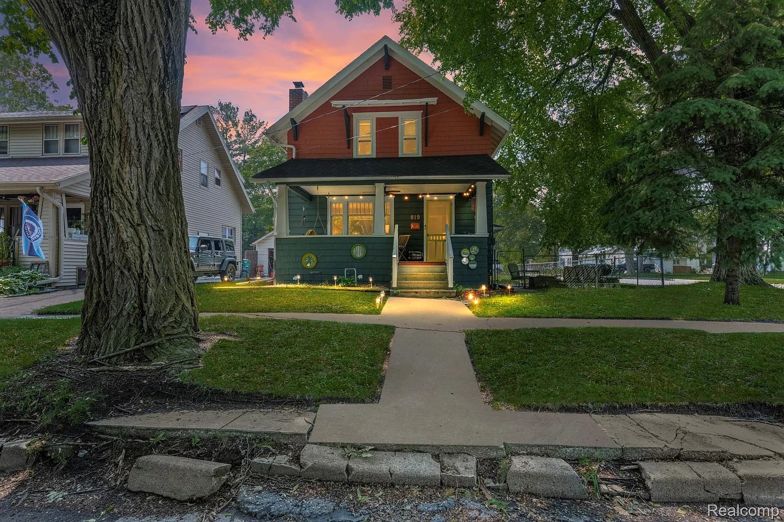 819 N Ball St photo 1