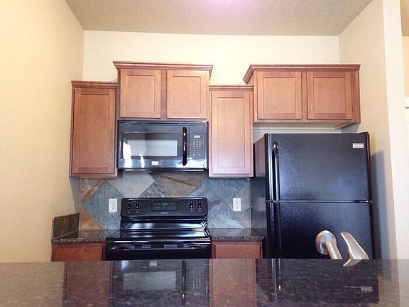 3rd image of 1487 S Goldking Way #103
