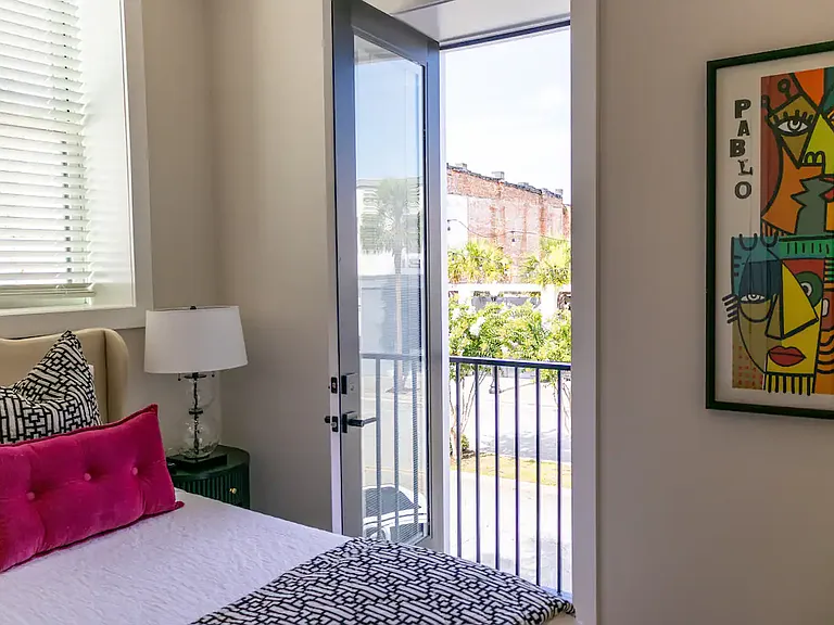 1326 Newcastle St #100 — Photo 8