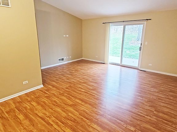 2nd image of 211B Vista Ct