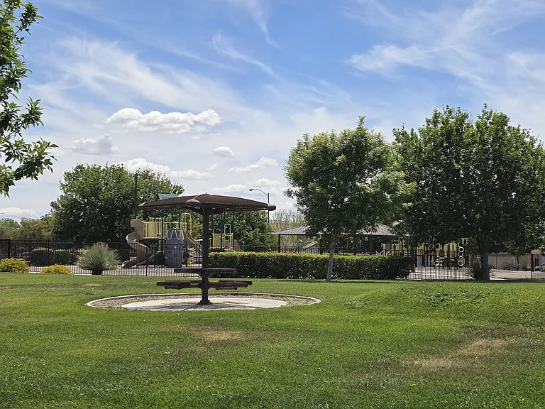 1035 Appaloosa Hills Ave — Photo 26