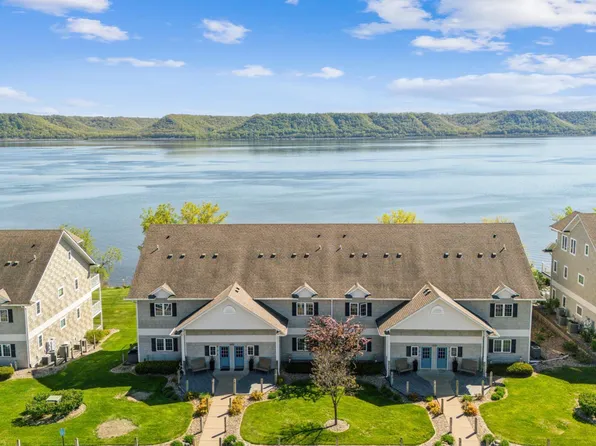 1601 1st St APT 17, Pepin, WI 54759