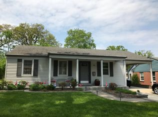28 Chestnut Hill Ln, Saint Louis, MO