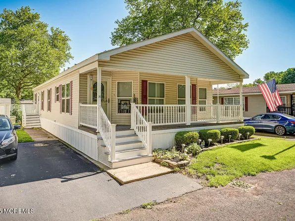 14 Village Road, Morganville, NJ 07751
