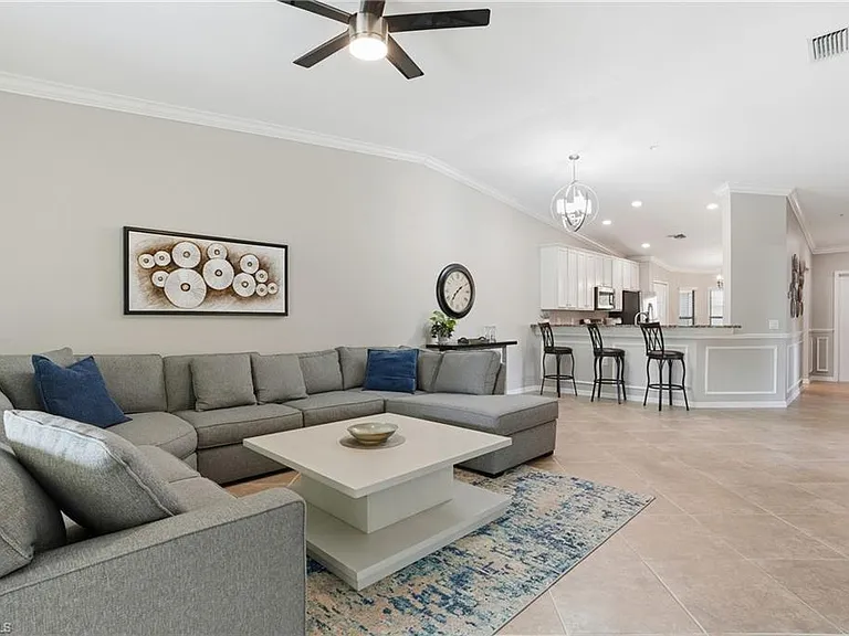 9528 Avellino Way #2521 — Photo 8