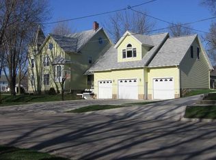 1401 Main Ave #2, Clear Lake, IA 50428