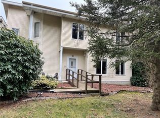 82 Stillman Rd, North Stonington, CT 06359